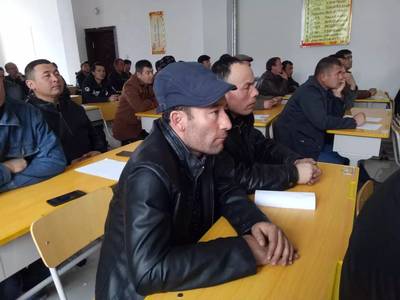 開展貧困戶“訂單式”駕駛員從業資格培訓 落實精準扶貧