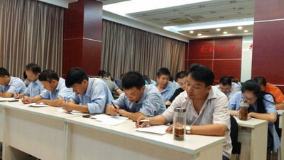 江陰市公交公司 精準發(fā)力駕駛員復(fù)訓(xùn)，提升道路貨物運輸從業(yè)資格培訓(xùn)實效